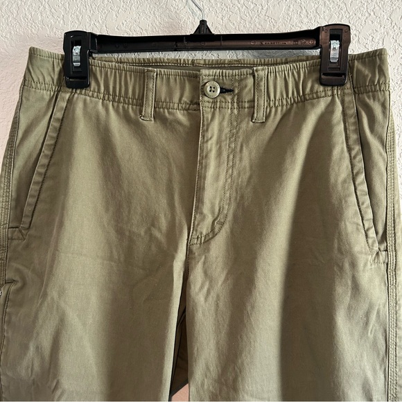 Men’s L.L. Bean Classic Fit Pants 30 x 34 Olive Green Stretch Flat Front Pockets - Picture 4 of 10
